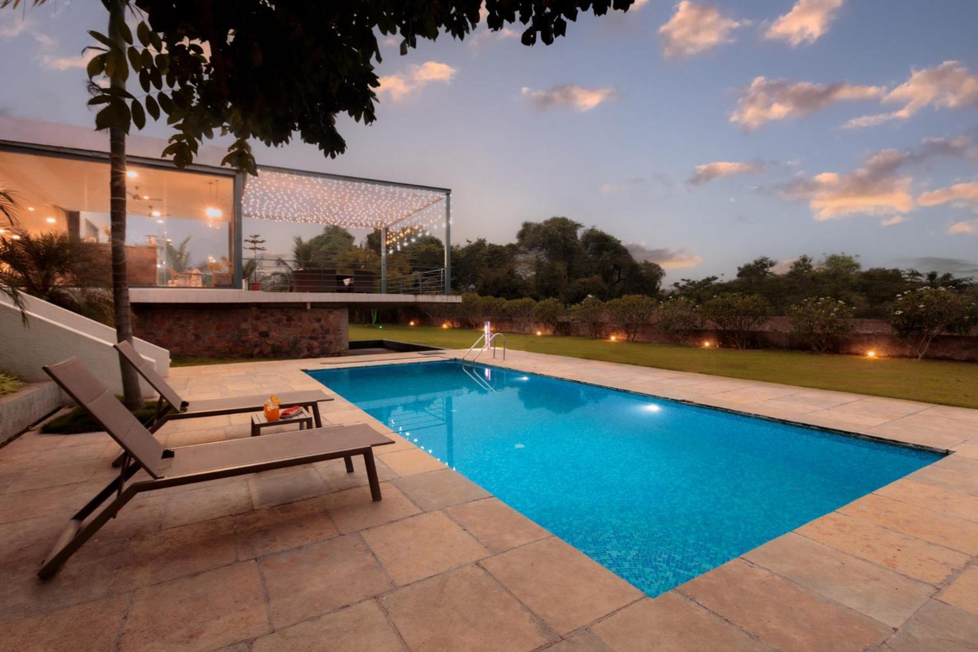 Open House By Stayvista - Nestled In Nature, Featuring A Swimming Pool & Expansive Lawn For A Serene Retreat Shikrapur Buitenkant foto